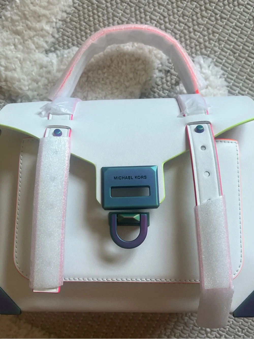 New Michael Kors Manhattan Crossbody Bag NWT!